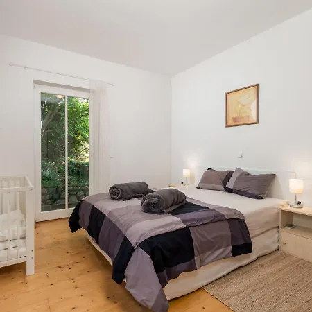 Nyaraló Albertina-2 By Interhome *