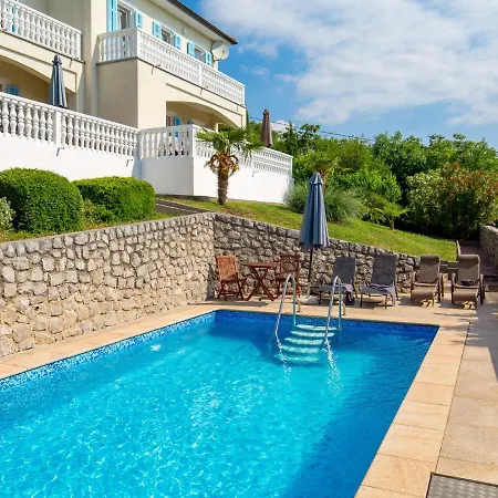 Albertina-2 By Interhome בית נופש *