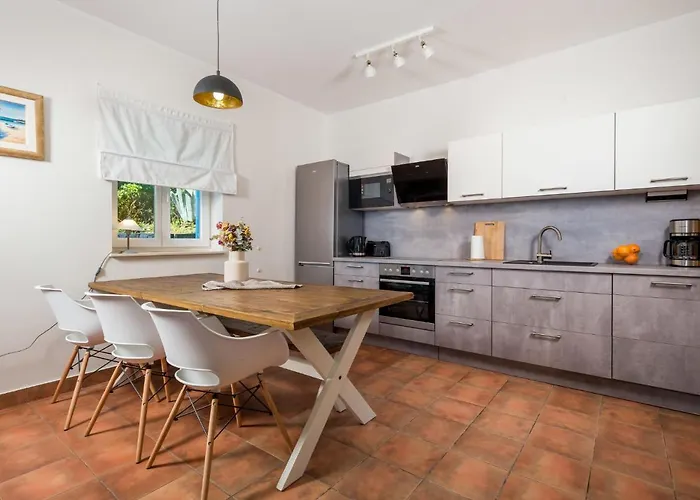 Ferienhaus Albertina-2 By Interhome *
