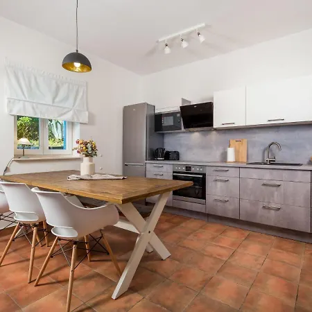 Feriehus Albertina-2 By Interhome *