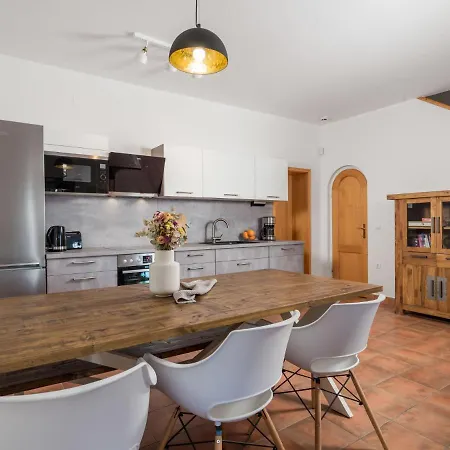 Feriehus Albertina-2 By Interhome Martina